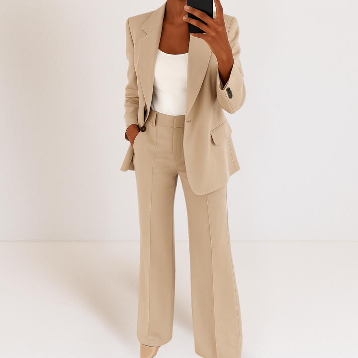 Hayden Mela | Two-piece ladies suit