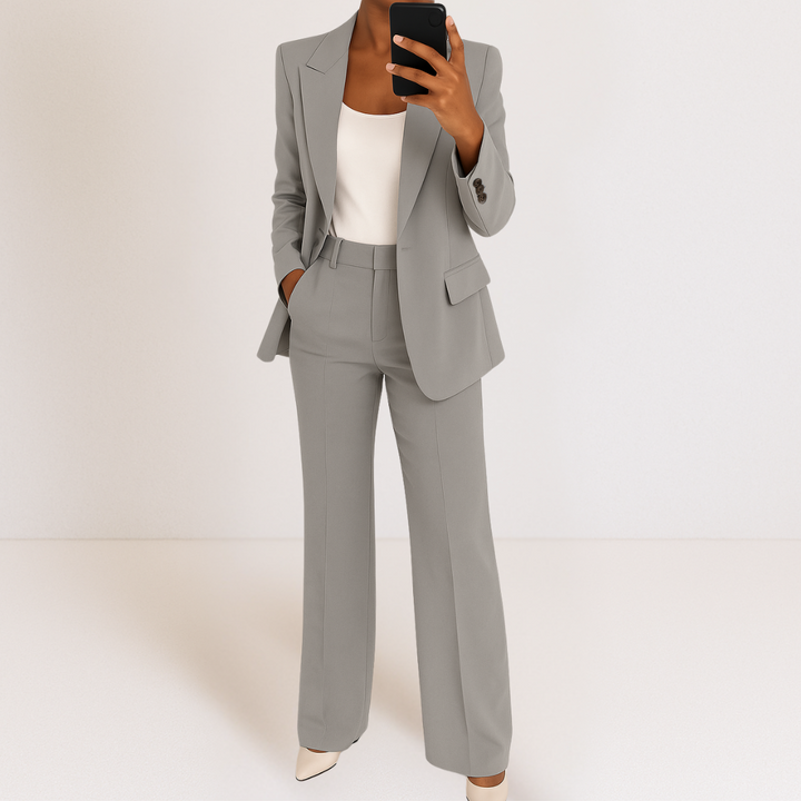 Hayden Mela | Two-piece ladies suit